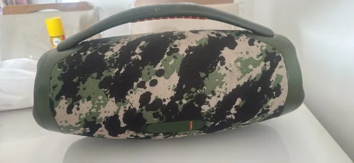 Bombox 3 semi nova na caixa