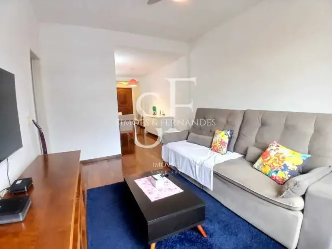 Maracanã - Rua Professor Gabizo. Apartamento com 2 quartos sendo 1 suíte e 1 vaga.