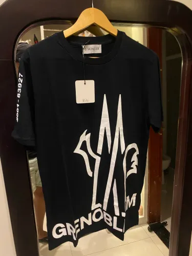 Camisa moncler importada?