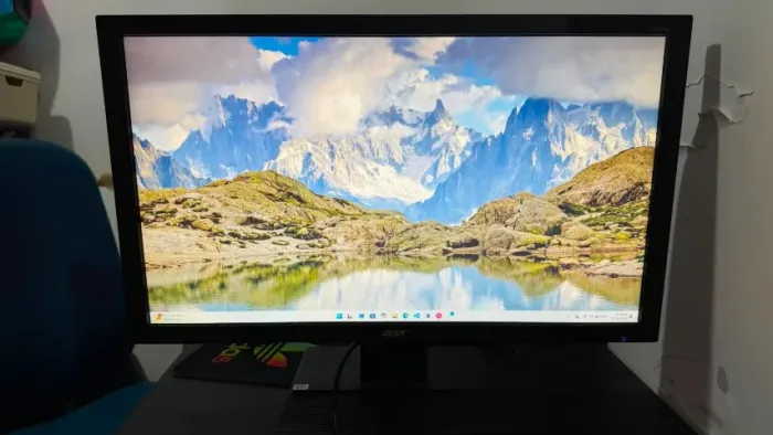 Kit 2 Monitores Full HD Acer 24 e Philips 22 Polegadas