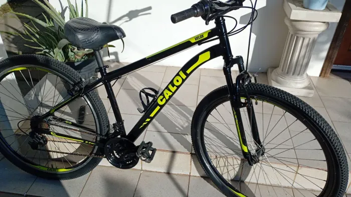 Linda bicicleta aro 29 Caloi pouco usada valor 499