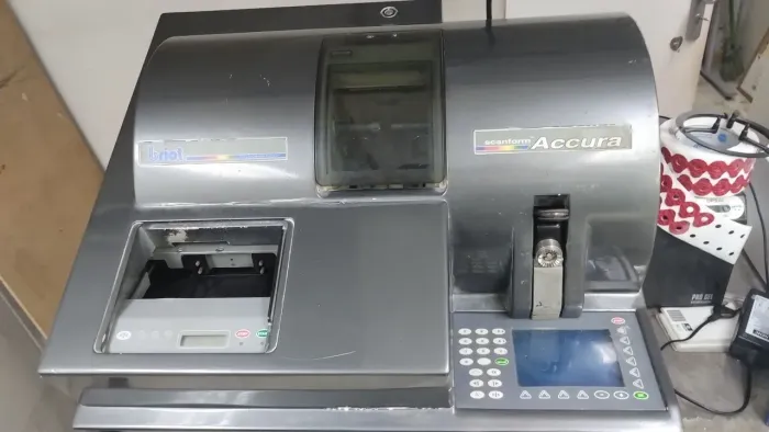 Máquina para ótica 