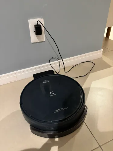 Robô aspirador Electrolux E-ultra ERB40