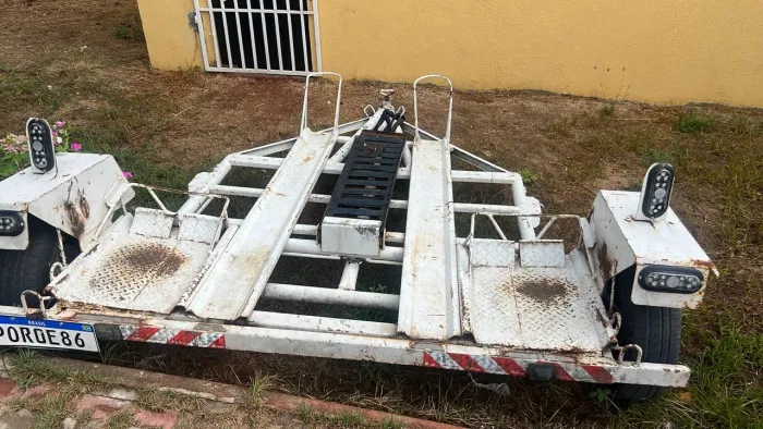 Reboque reforçado para Hilux ou moto