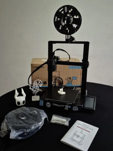 Impressora 3D Creality Ender 3 V3 KE (Seminova) + 2 Filamentos + Kit Completo + Caixa