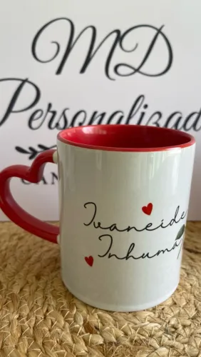 Caneca Alça de Coração Personalizada