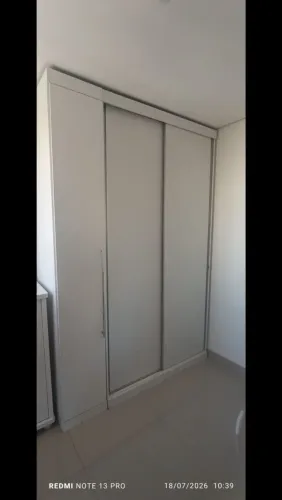 Cômoda e guarda roupa