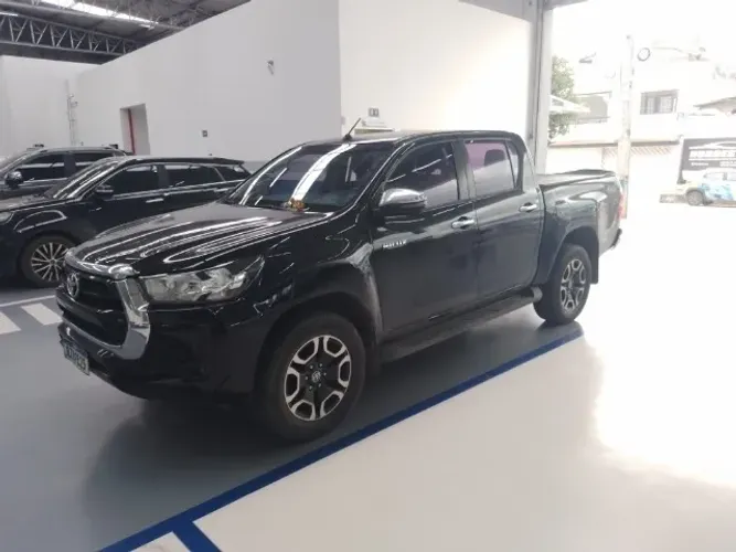 Toyota Hilux CD SRV 4X4 2.8 TDI Diesel Aut. 2022