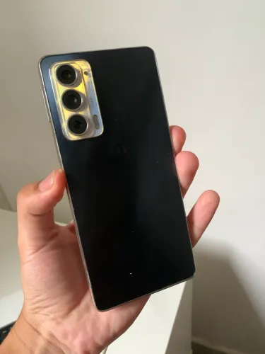 Motorola edge 20