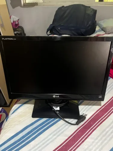 Monitor Pc LG 17,5 Polegadas Usado Vga