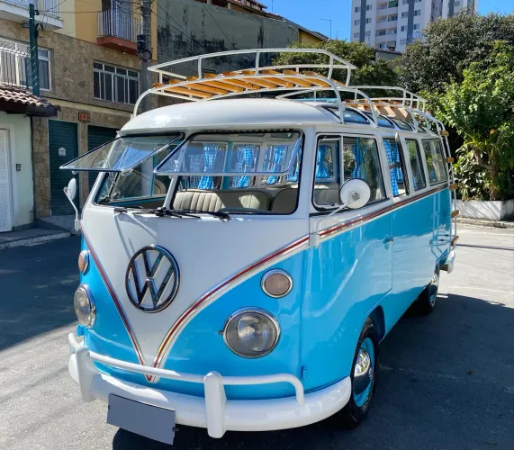 Volkswagen Kombi Standard/ Luxo/ Serie Prata 1976