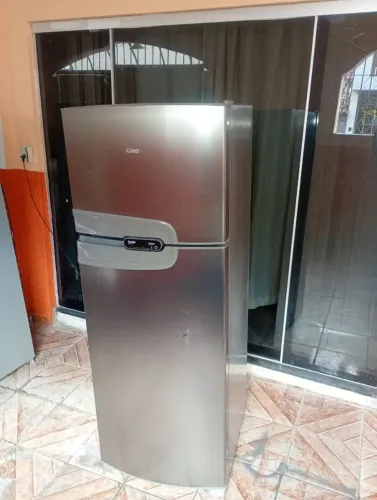 Geladeira 220v Consul funcionando perfeitamente entrego 