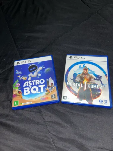 Astro Bot / Mortal Kombat / Jogos PS5