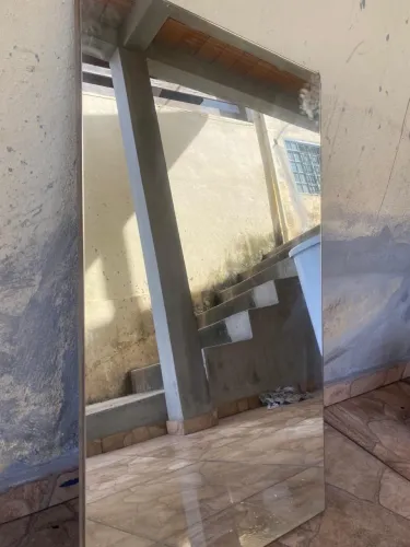 Vendo Espelho Grande 52x90 - Valor negociável pra sair rápido!!