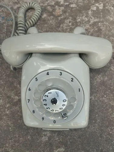 Telefone antigo 