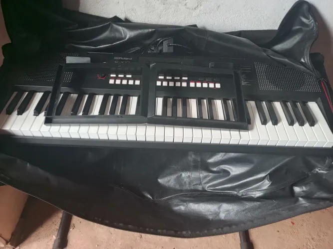 Teclado arranjador Roland ex-10