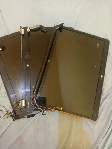 2 Telas de Notebook HP Funcionando + 1 Positivo | Tampas Completas | Lote R$ 300
