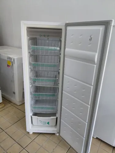 Freezer Vertical Consul 142 litros