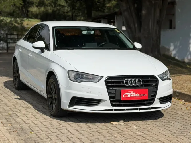 Audi A3 Sedan 1.4/ Attra. 16V TB FSI S-tronic 2015