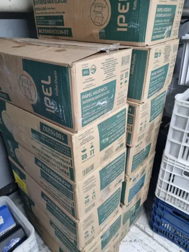 Papel higiênico interfolhado (Cai Cai) - Extra Luxo