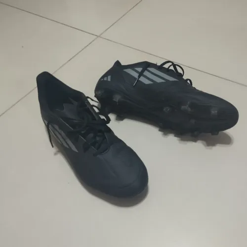 Chuteira Adidas Deportivo