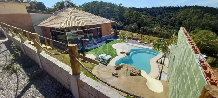 Casa com 1 dormitório à venda, 141 m² por R$ 840.000,00 - Rio Acima - Jundiaí/SP