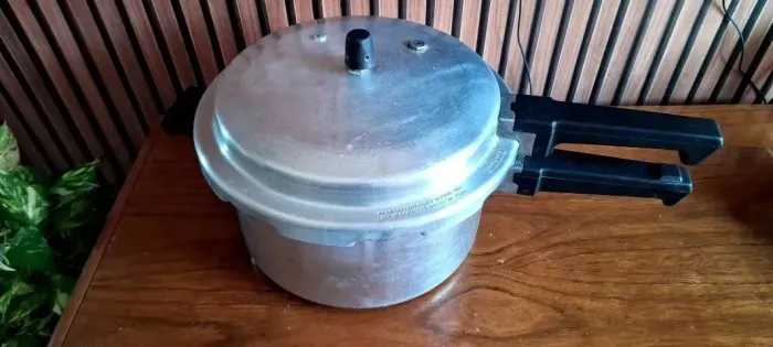 Panela de Pressão Industrial Inox 12L 