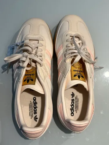 Adidas Samba Branco e Rosa - NOVO NA ETIQUETA TAM: 37/38