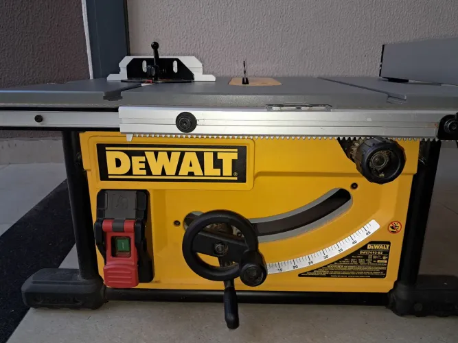 SERRA DE BANCADA DEWALT DWE 7492 220V