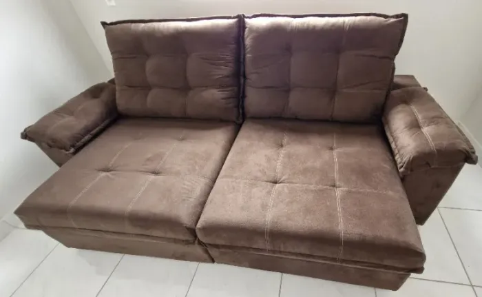 Sofá NOVO Retrátil e Reclinável Marrom 