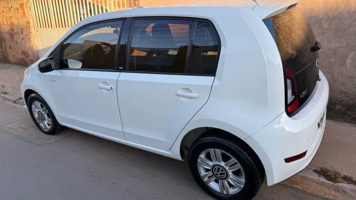 Volkswagen Up! Move 1.0 TSI Total Flex 12V 5P 2019