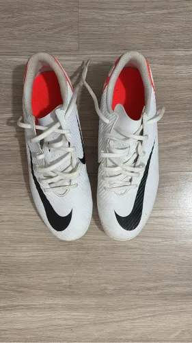 Chuteira Nike