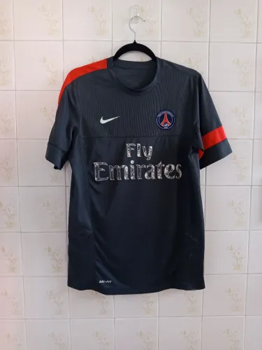 Baixou!! Camisa original do PSG (atual campeão da Champions League!)