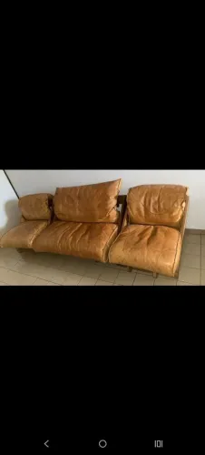Kit sofá e duas poltronas em couro legítimo 