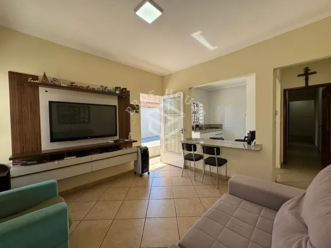 Casa à venda no Jardim Santo André em Limeira-SP