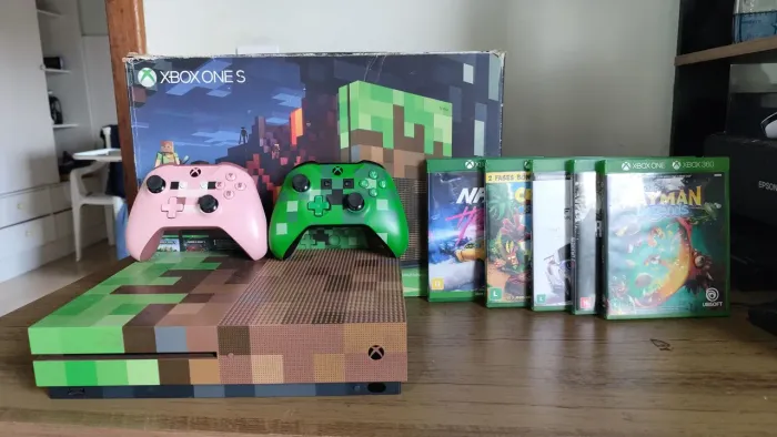 Xbox one S de 1TB Minecraft Editon 
