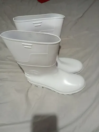 Bota PVC nova