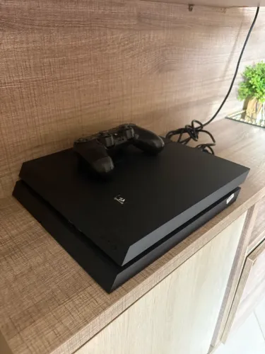 !! PARA SAIR LOGO!! PS4 COM UM CONTROLE + 9 JOGOS