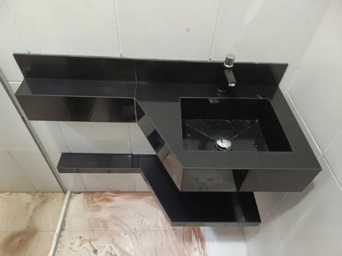 Pias de banheiro em porcelanato 