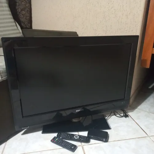 TV PHILIPS LCD COM CONVERSOR