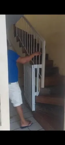 Corrimão de ferro com madeira