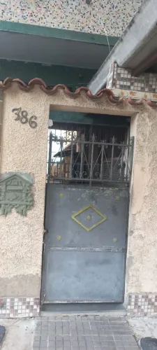 Vendo sobrado em vila
