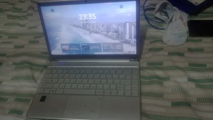 Notebook Ultra UB422