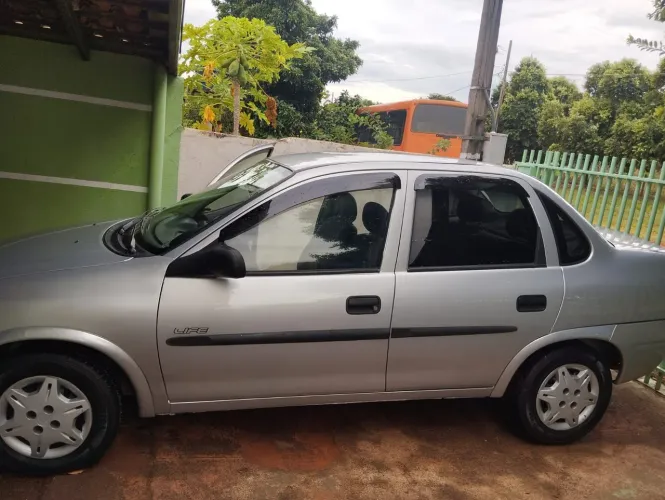 Chevrolet Corsa SED Class.life 1.0/1.0 Flexpower (álcool) 2005