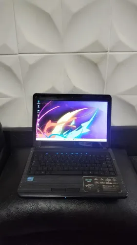 Notebook Core i3 12gb memória, hd 250gb, bateria ótima duração. Parcelo no cartão