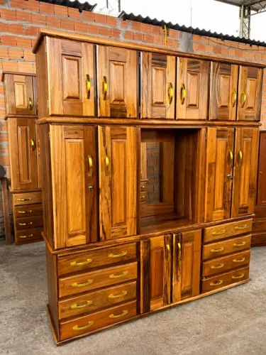 Guarda roupa espelhado de madeira 6 portas novo 