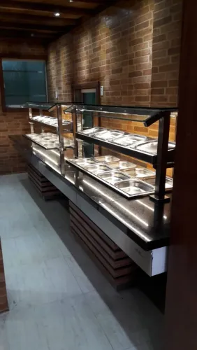 Buffet quente e frio