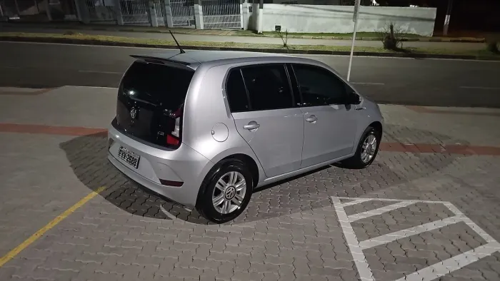Volkswagen Up! Move 1.0 TSI Total Flex 12V 5P 2018