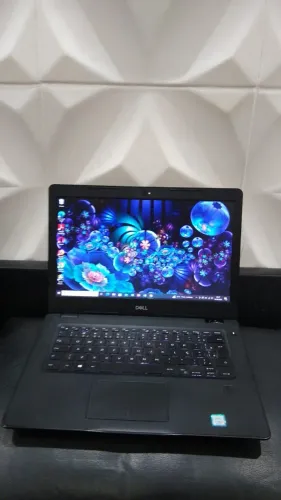 Notebook DELL Core i5 8a geração, SSD NVME 256gb, 4gb memória DDR4, bateria boa. Parcelo