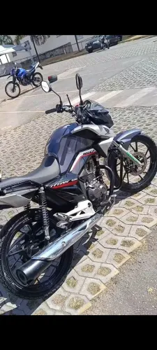 Titan 160